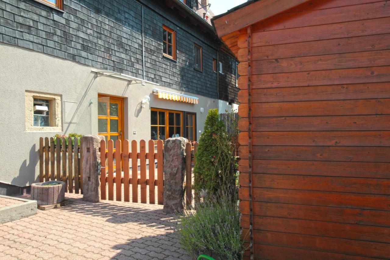 Ferienwohnung Harmonie 바트타이나흐자벨슈타인 외부 사진